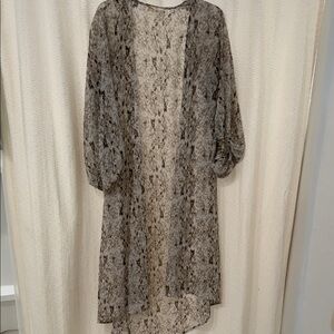 Entro Beige and Brown on Cream Kimono